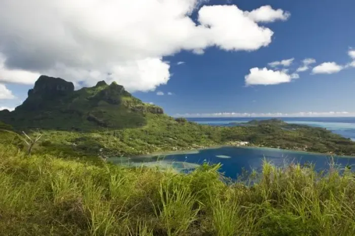 Framed Print : View from overlook near Mt. Otemanu in Bora Bora Framed Print : View from overlook near Mt. Otemanu in Bora Bora