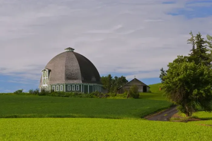 Framed Print : A view of a round barn in Pullman Washington State Framed Print : A view of a round barn in Pullman Washington State