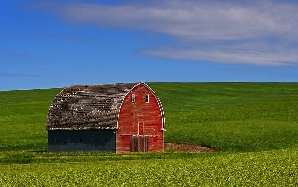 Viewing a red barn while traveling through Union Town in Washington State