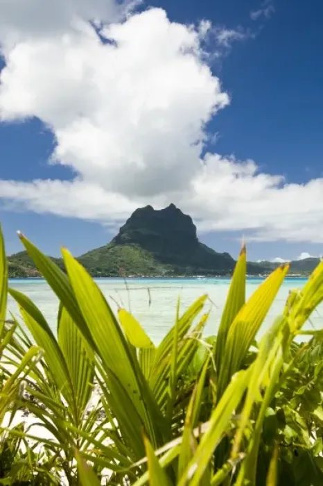 Framed Print : Visit to small picnic island in lagoon at Bora Bora, View of Mt. Otemanu Framed Print : Visit to small picnic island in lagoon at Bora Bora, View of Mt. Otemanu