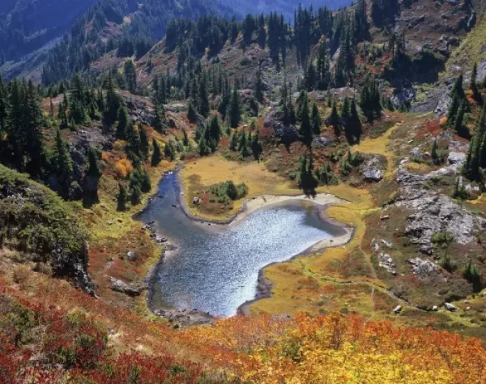 Framed Print : WA, Alpine Lakes Wilderness, Alpine tarn at Rampart Ridge Framed Print : WA, Alpine Lakes Wilderness, Alpine tarn at Rampart Ridge