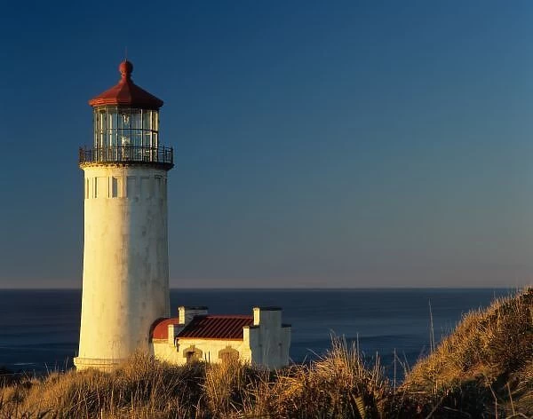 WA, Cape Disappointment State Park, North Head Lighthouse, established 1898, along