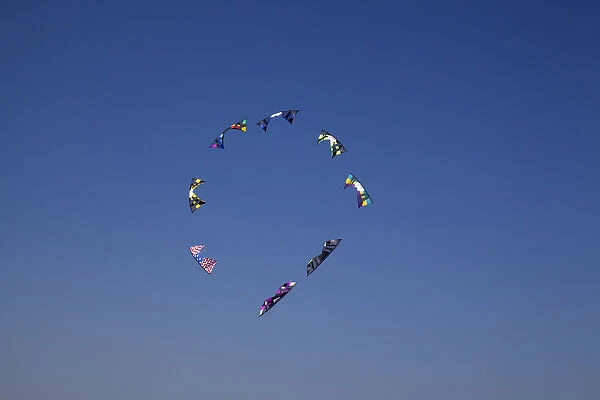 WA, Long Beach, International Kite Festival, Quad line stunt kites