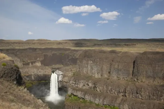 Framed Print : WA, Palouse Falls State Park, Palouse Falls, 190 falls from Palouse River Framed Print : WA, Palouse Falls State Park, Palouse Falls, 190 falls from Palouse River