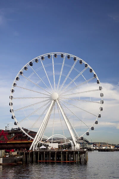 WA, Seattle, The Seattle Great Wheel, at Pier 57 on the waterfront