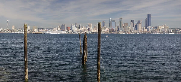 WA, Seattle, Seattle skyline, view from Alki, West Seattle
