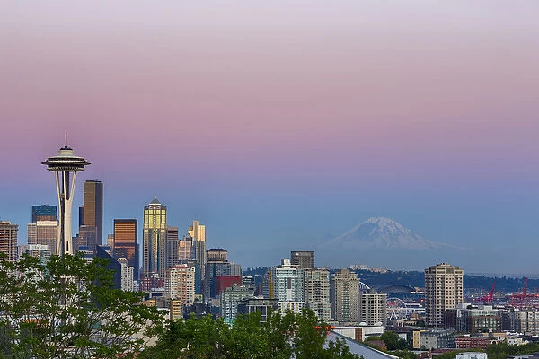 WA, Seattle, skyline view from Kerry Park, with Mount Rainier (2015)