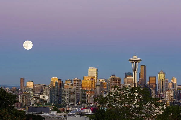 WA, Seattle, skyline view from Kerry Park, with full moon (2015)