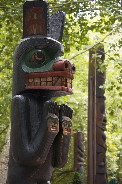WA, Seattle, Spirit of Kwakiutl totem at Occidental Park