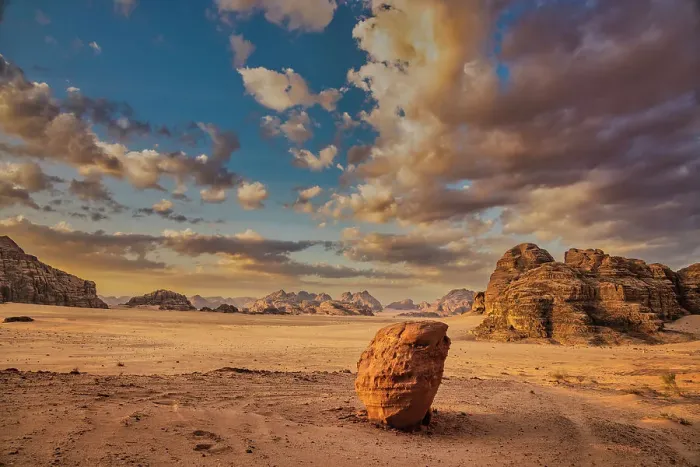 Framed Print : Wadi Rum sunrise, Jordan Framed Print : Wadi Rum sunrise, Jordan
