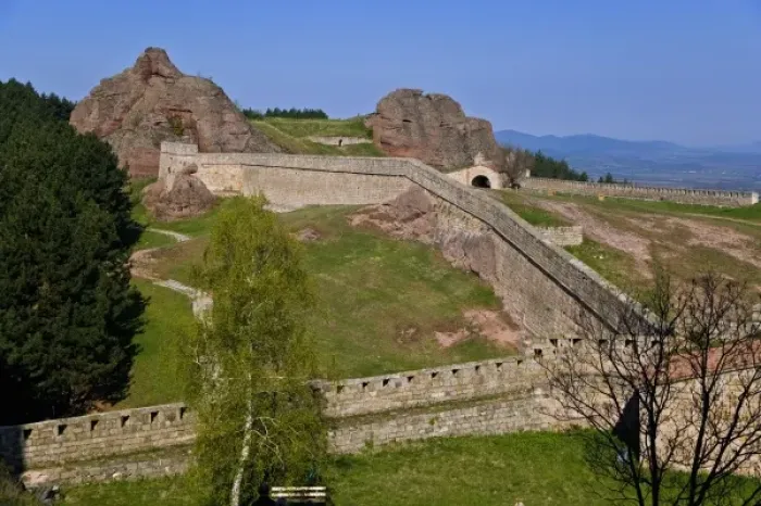 Framed Print : A walk throught Belogradchik Castle Ruins viewing the valley with rock formations