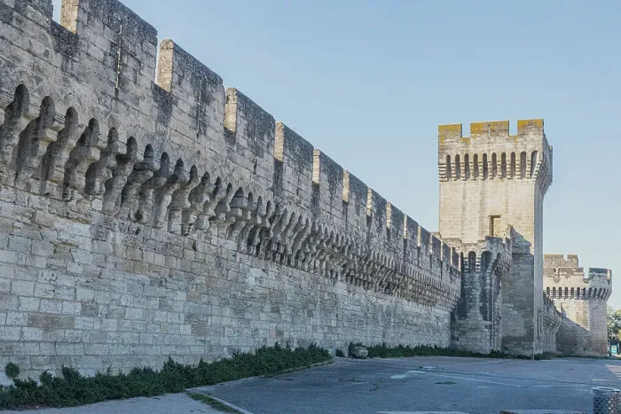 Framed Print : Walls built to protect the Pope's Palace in the city of Avignon in Provence, France. During the 14th and 15th centuries