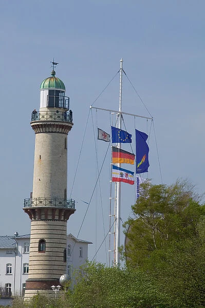 warnemunde lighthouse