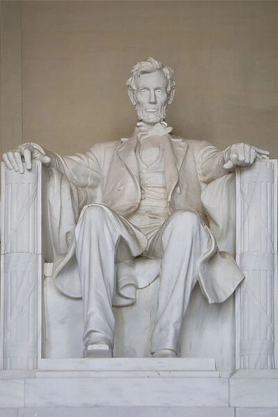 WASHINGTON, D. C. USA. Statue of Lincoln at Lincoln Memorial