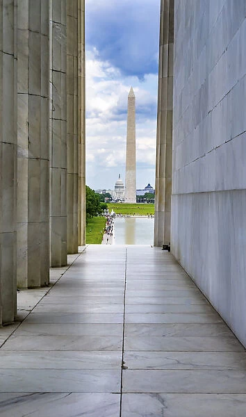 Washington Monument, Capitol Hill, Lincoln Memorial, Washington DC. Dedicated 1922