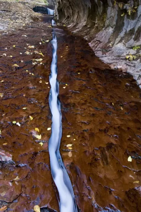 Framed Print : Water cuts a narrow channel through the red sandstone in the Left Fork of the Virgin Framed Print : Water cuts a narrow channel through the red sandstone in the Left Fork of the Virgin