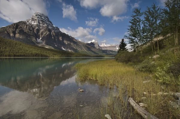 Waterfowl lake along the Icefields parkway, Banff National Park, Banff, Canada