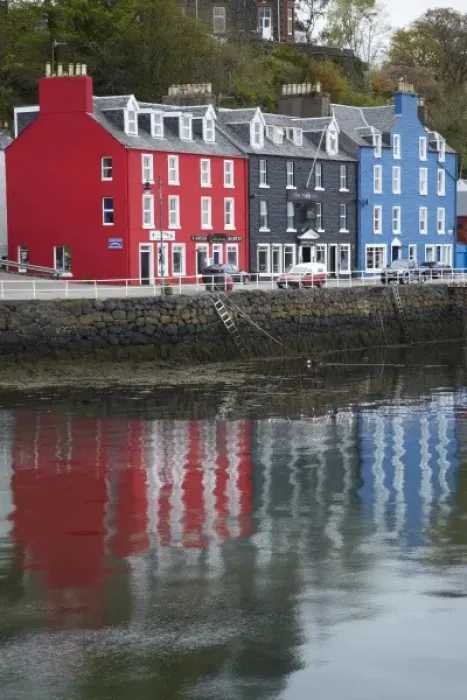 Framed Print : Waterfront, Tobermory, Isle of Mull, Scotland, United Kingdom Framed Print : Waterfront, Tobermory, Isle of Mull, Scotland, United Kingdom