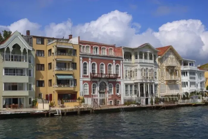 Framed Print : Waterfront villas, Bosphorus, Istanbul, Turkey