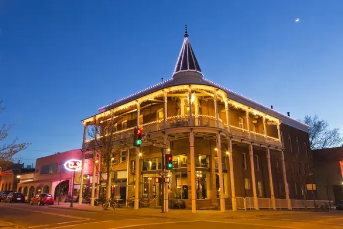 Framed Print : The Weatherford Hotel at dusk in historic downtown Flagstaff, Arizona, USA Framed Print : The Weatherford Hotel at dusk in historic downtown Flagstaff, Arizona, USA