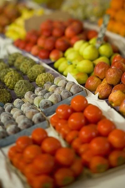 Weekly Tuesday fruit & vegetable market, Southern Zone of Rio De Janeiro, Praca General Osorio