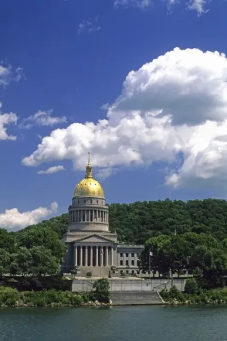 Framed Print : The West Virginia state capitol building and gold leaf dome in Charleston