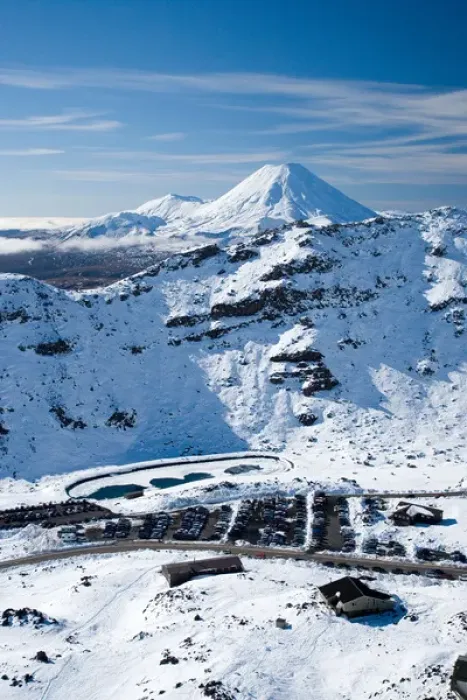 Framed Print : Whakapapa Skifield on Mt Ruapehu, and Mt Ngauruhoe (distance) Tongariro National Park