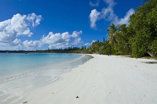 White sand beach, Bay de Kanumera, Ile des Pins, New Caledonia, Melanesia, South Pacific