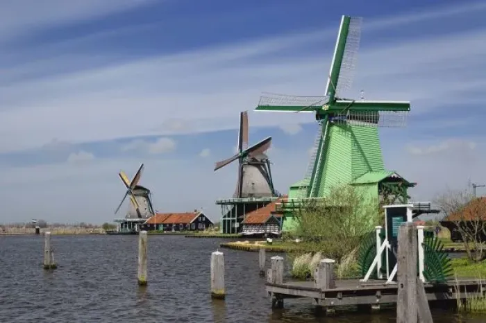 Framed Print : Windmill, Zaanse Schans, Holland, Netherlands Framed Print : Windmill, Zaanse Schans, Holland, Netherlands