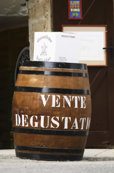 Framed Print : A wine shop advertising sales and tastings. Chateauneuf-du-Pape Chateauneuf, Vaucluse Framed Print : A wine shop advertising sales and tastings. Chateauneuf-du-Pape Chateauneuf, Vaucluse