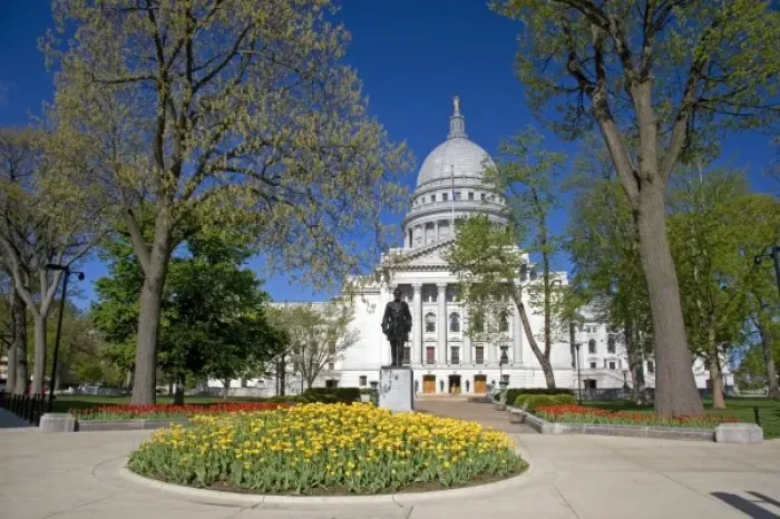 Framed Print : Wisconsin State Capitol building in Madison, Wisconsin, USA