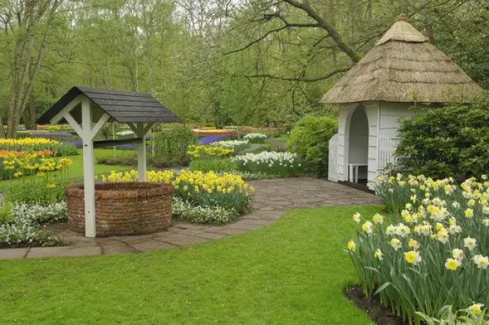 Framed Print : Wishing well in garden, Keukenhof Gardens, Lisse, Netherlands, Holland