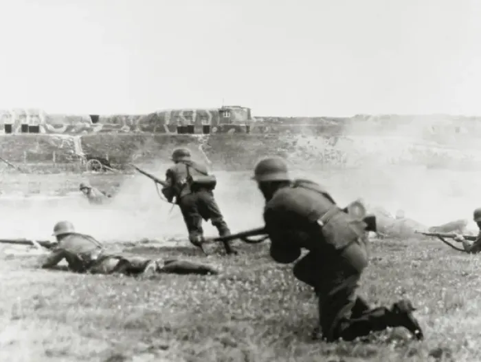 Framed Print : WORLD WAR II. German army tactical exercises