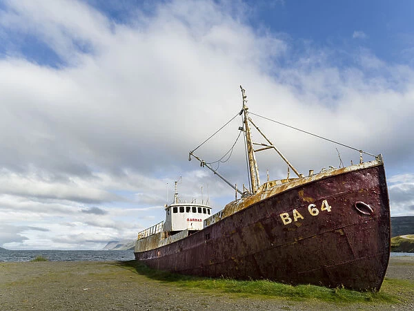 Wreck of the Gardar, the first steel ship of Iceland
