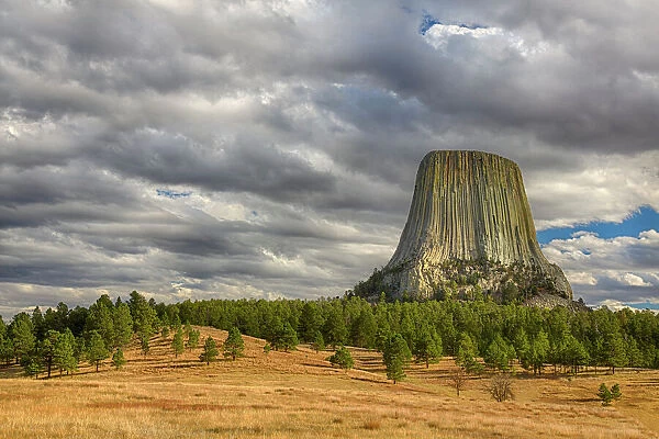 WY, Devils Tower National Monument, Devils Tower