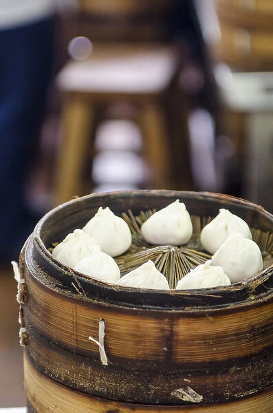 Xiao long bao (steamed dumpling) in Chenghuang Miao (City God Temple) Shanghai, China