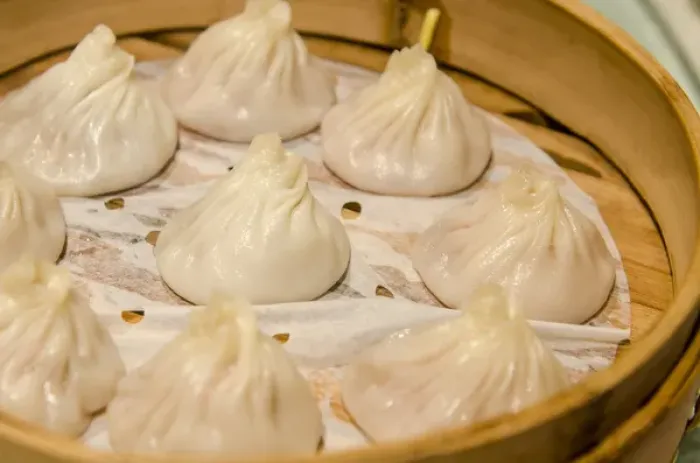Framed Print : Xiao long bao (steamed dumpling) in Chenghuang Miao (City God Temple) Shanghai, China Framed Print : Xiao long bao (steamed dumpling) in Chenghuang Miao (City God Temple) Shanghai, China