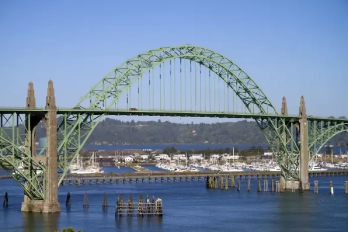 Framed Print : Yaquina Bay Bridge spanning the Yaquina Bay south of Newport, Oregon, USA Framed Print : Yaquina Bay Bridge spanning the Yaquina Bay south of Newport, Oregon, USA