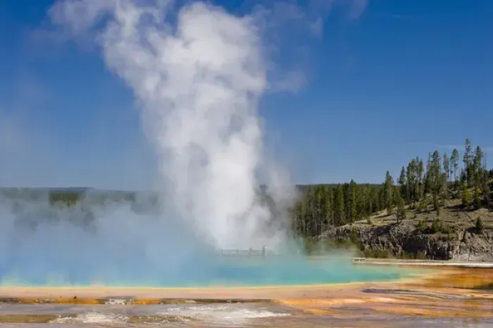 Framed Print : Yellowstone National Park, Wyoming. Steam rises from Grand Prismatic Hot Spring Framed Print : Yellowstone National Park, Wyoming. Steam rises from Grand Prismatic Hot Spring