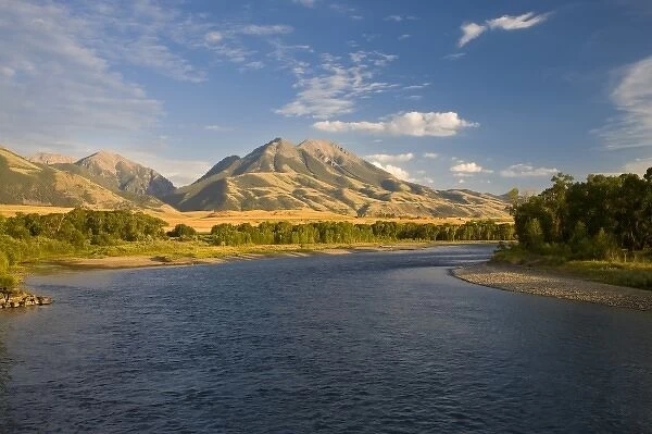 The Yellowstone River with Emigrant Peak in Paradise Valley of Montana