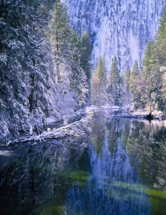 Framed Print : Yosemite National Park, California. USA. Fresh snow along Merced River. Yosemite Valley Framed Print : Yosemite National Park, California. USA. Fresh snow along Merced River. Yosemite Valley