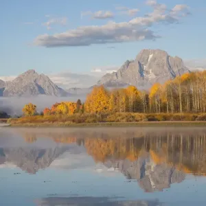 67545-09307 Sunrise at Oxbow Bend in fall; Grand Teton National Park; WY