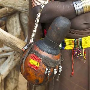Hamer Woman with Calabash Print Hamer Woman with Calabash Print