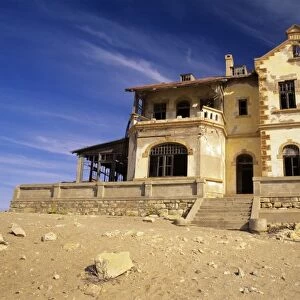 Africa, Namibia, Luderitz, Kolmanskop Ghost Township. Abandoned mine managers house