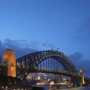 Australia, New South Wales, Sydney, Sydney Harbour Bridge and Park Hyatt Sydney Hotel