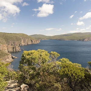 Australia, Tasmania, Tasman National Park. Cape Hauy Track, expansive view of Fortescue Bay