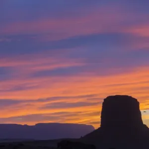 AZ, Monument Valley, Mitchell Butte; sunset AZ, Monument Valley, Mitchell Butte; sunset