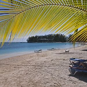 The beach on Fantasy Island Roatan in Honduras