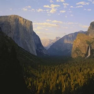 California, Yosemite National Park, Yosemite valley and Bridal veil falls