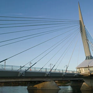 Canada, Manitoba, Winnipeg: Esplanade Riel Pedestrian Bridge